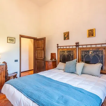 Pietraserena - *